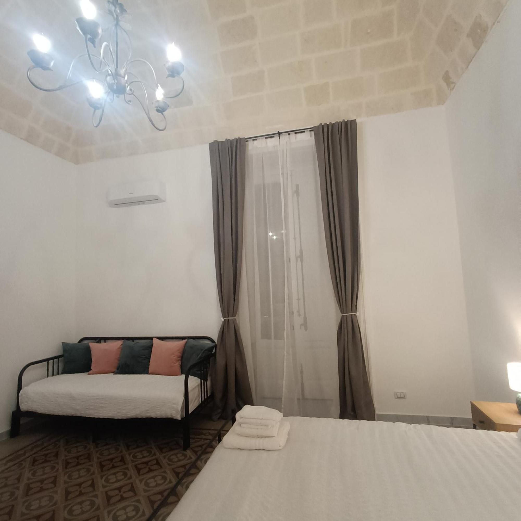 Dimora Tarantina Hotel Taranto Eksteriør billede